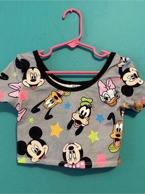 Wild Rich Kids - Disney Fab 5 Crop Top